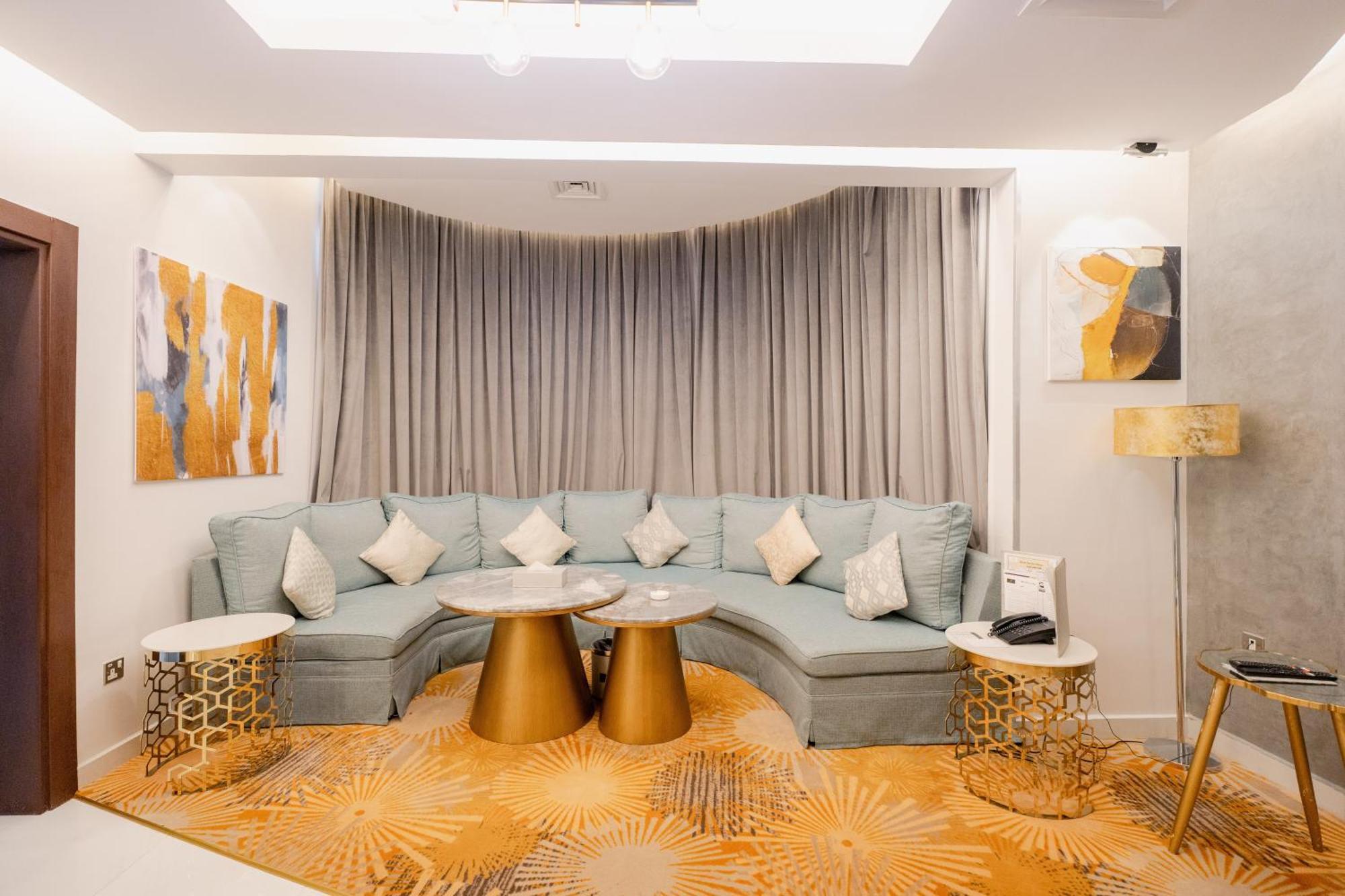 วาฮาจ โฮเต็ล อพาร์ตเมนต์ 2 Aparthotel Kuwait City ภายนอก รูปภาพ