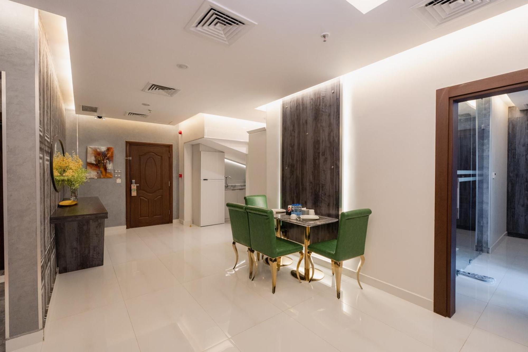 วาฮาจ โฮเต็ล อพาร์ตเมนต์ 2 Aparthotel Kuwait City ภายนอก รูปภาพ